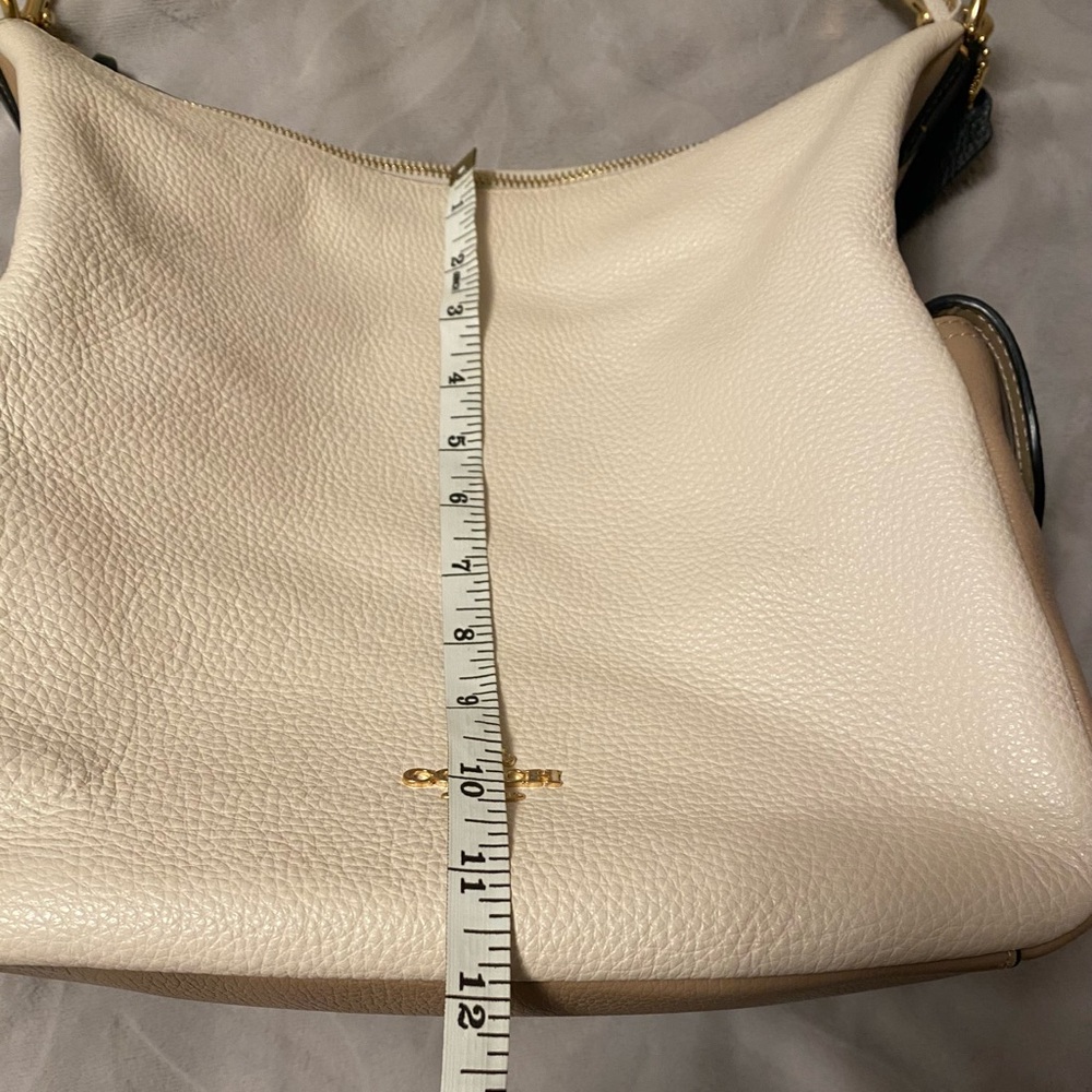 Coach Cream and Black Shoulder Bag - Picture 16 of 16